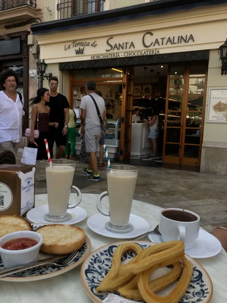 Horchateria santa catalina, horchata y buñuelos