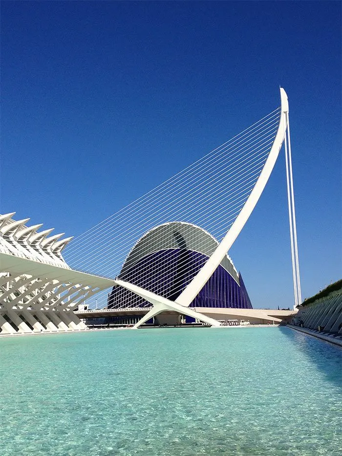 Valencia _ Ciudad de los Artes y las ciencias L'Agora