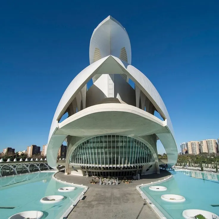 Plan en familia Valencia. 𝐏𝐚𝐥𝐚𝐮 𝐝𝐞 𝐥𝐞𝐬 𝐀𝐫𝐭𝐬 𝐑𝐞𝐢𝐧𝐚 𝐒𝐨𝐟ía